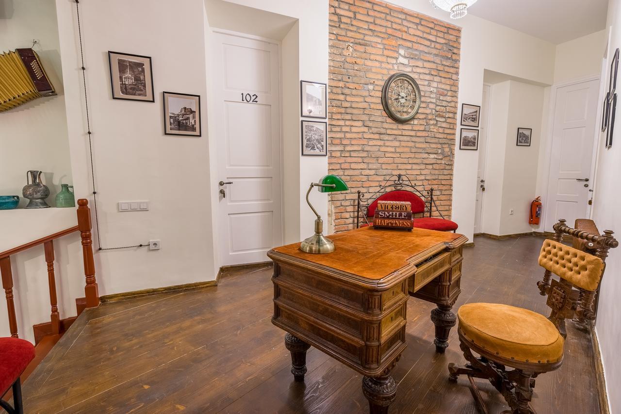 Doors Meidan Design Hotel Tbilisi Bagian luar foto